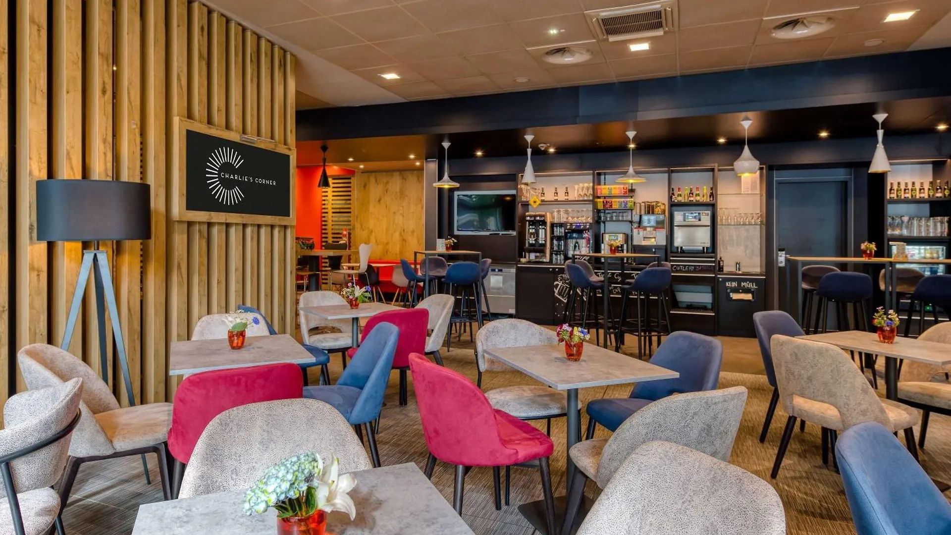 Ibis Berlin Kurfuerstendamm - Neu Renoviert contacts