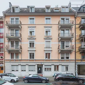 Visionapartments Albertstrasse - Contactless Check-in Daire Zürih