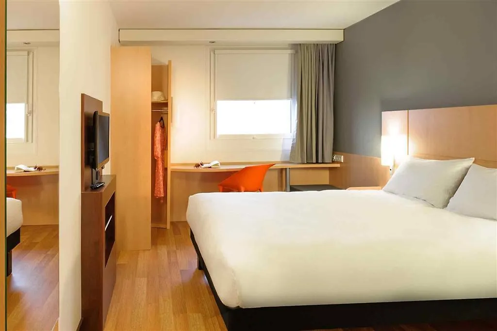 Ibis Berlin Kurfuerstendamm - Neu Renoviert 3*,